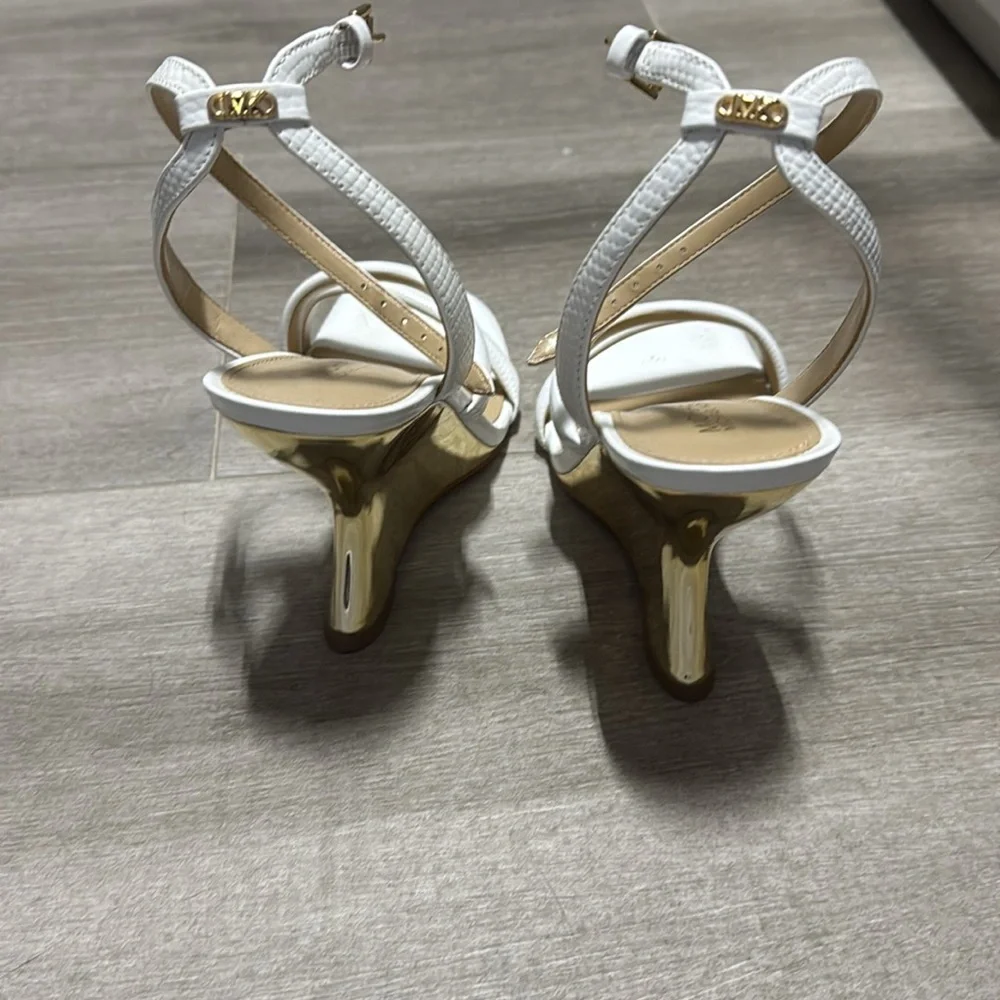 WORN ONCE MICHAEL KORS WHITE AND GOLD WEDGE SANDALS
